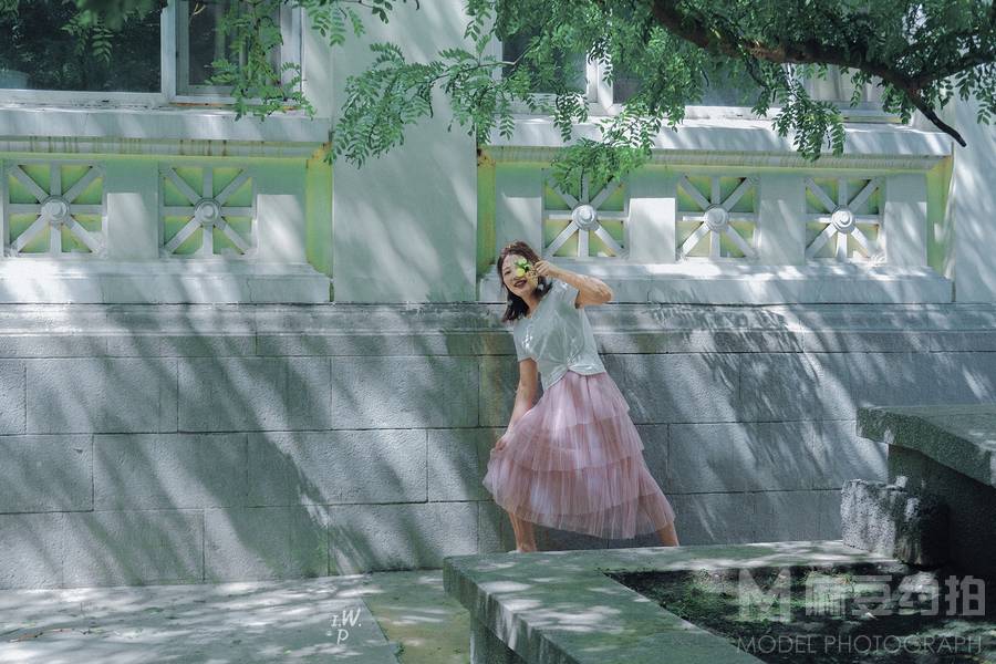 宝丽来模特