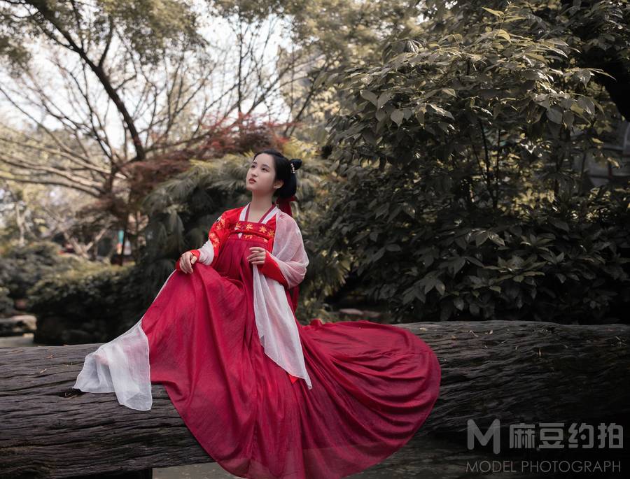 汉服模特