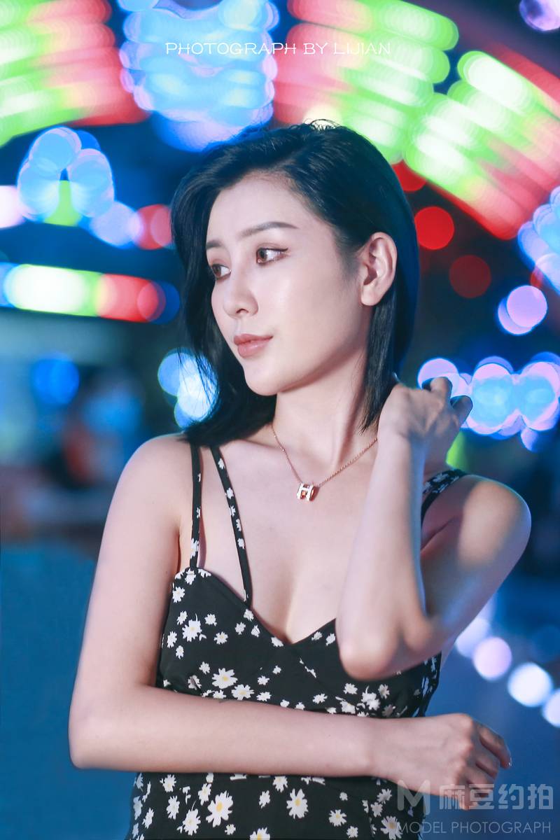 夜景模特