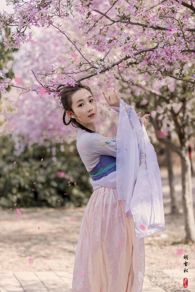汉服模特