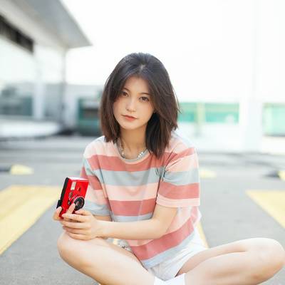校园模特
